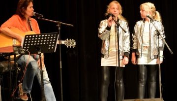 Sandra-Vanreys-en-leerlingen
