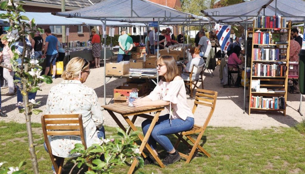 Internationaler-Sommer-Büchermarkt-in-Bredevoort-c-van-der-Galien