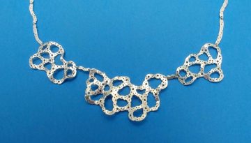roelinde-boot-collier_strand_landschap_Zeeschuim