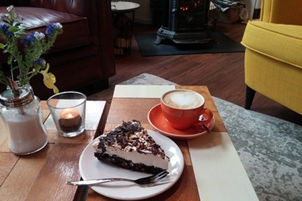 Koffie-en-gebak-Boekencaf---340